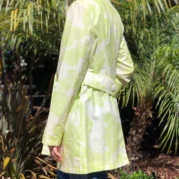 Vintage 80's Bill Blass Floral Raincoat - Picture 3 of 5